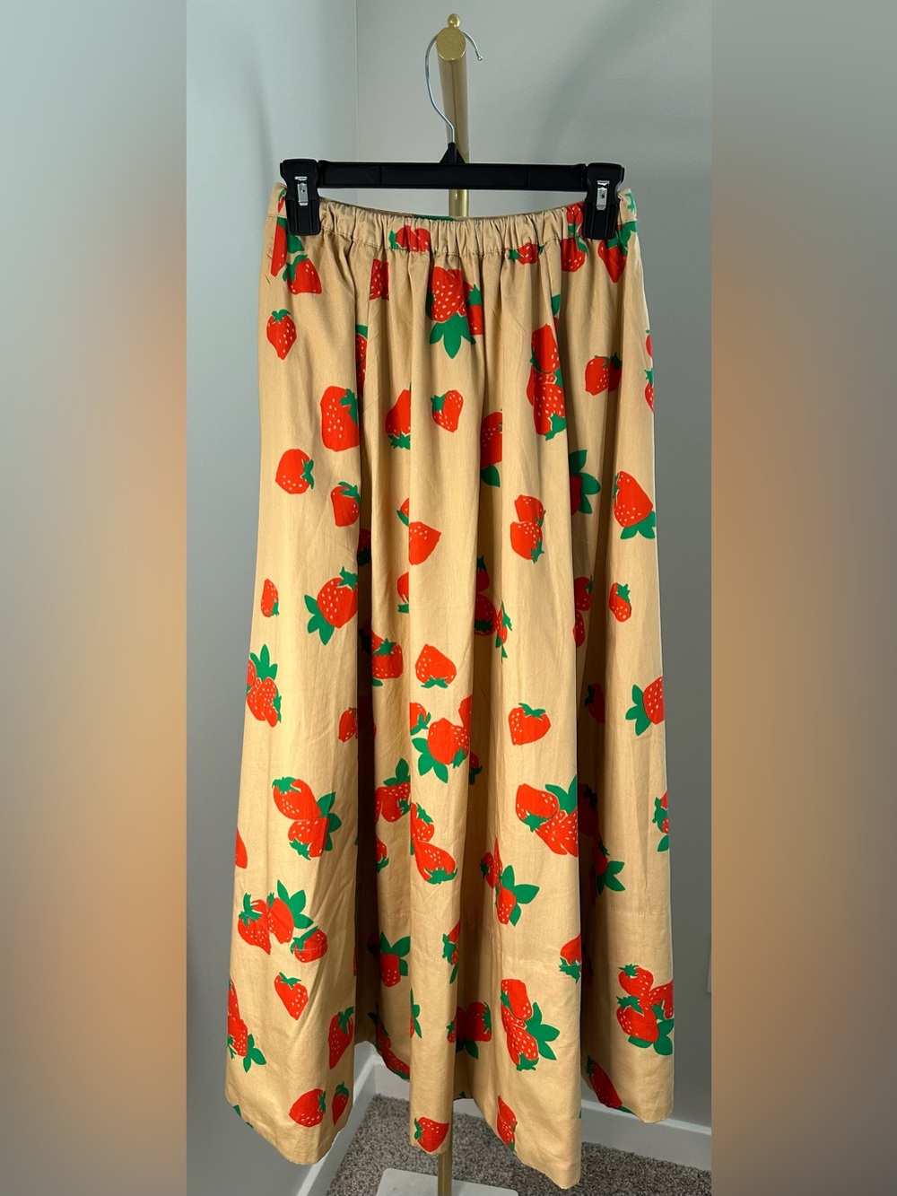 NWOT! The Jacie Poplin Printed Maxi
Skirt by Maeve - Picture 7 of 9